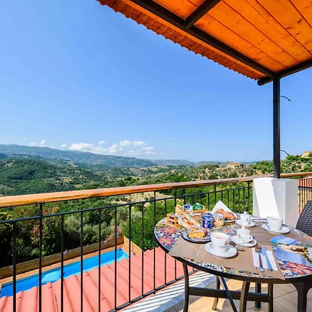 Ca'del Borgo Bed & Breakfast 4*