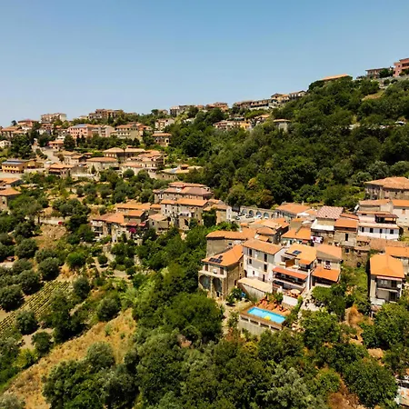 Ca'del Borgo אוליאסטרו צ'ילנטו