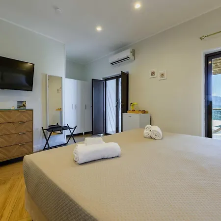 Ca'del Borgo Bed & Breakfast Ogliastro Cilento