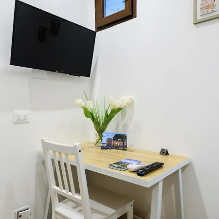 Ca'del Borgo Acomodação com café da manhã  4*